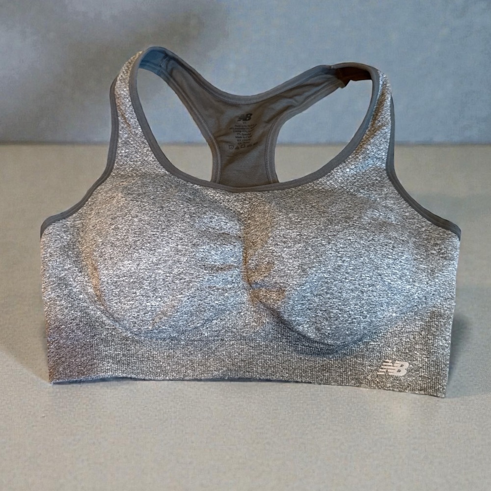 New Balance Women's Light Gray Sports Bra (XL)
